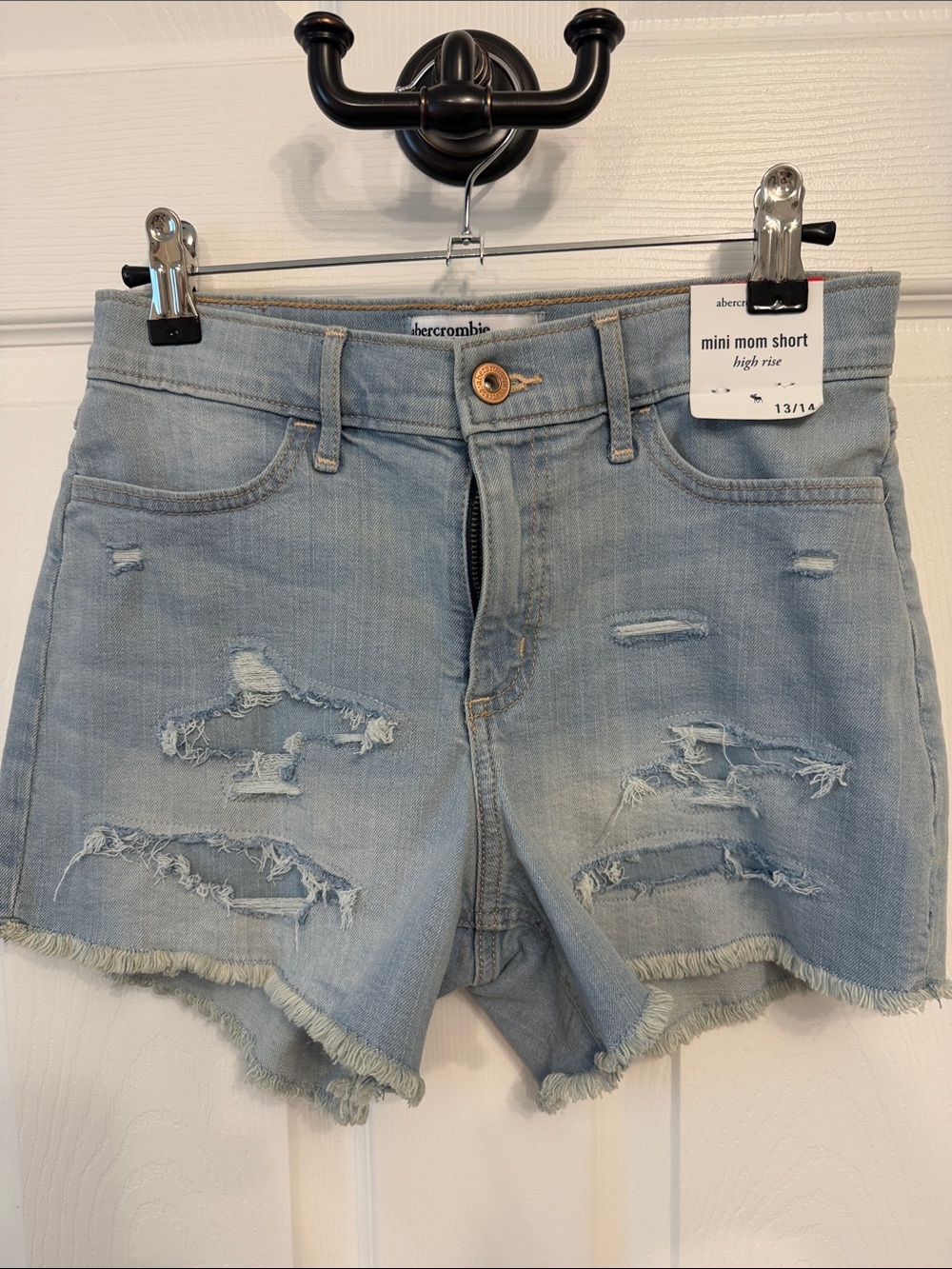 Abercrombie Kids Mini Mom Jean Shorts. High rise. Sz 13/15. 3 inch inseam. NWT!